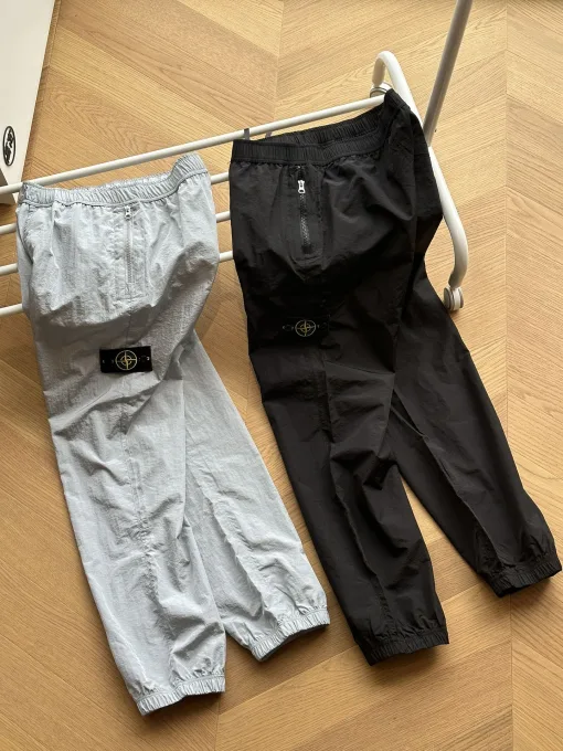 Hochwertige Stone Island Hose aus schwarzer Nylon-Solid-Kollektion