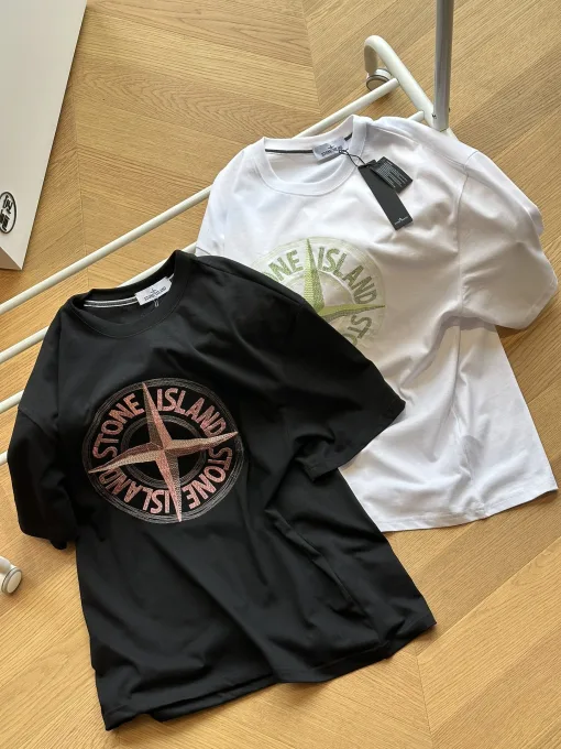 Hochwertiger Stone Island Kurzarm-Baumwoll-Stickerei-Stil in Schwarz