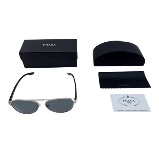 Hochwertige Prada Brille in Silber im eleganten Stil