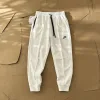 Hochwertige Nike Hose aus schwarzem Fleece im Casual Style