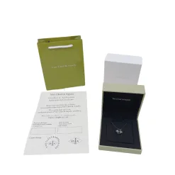 Hochwertige Van Cleef & Arpels Halskette Black Classic Collection