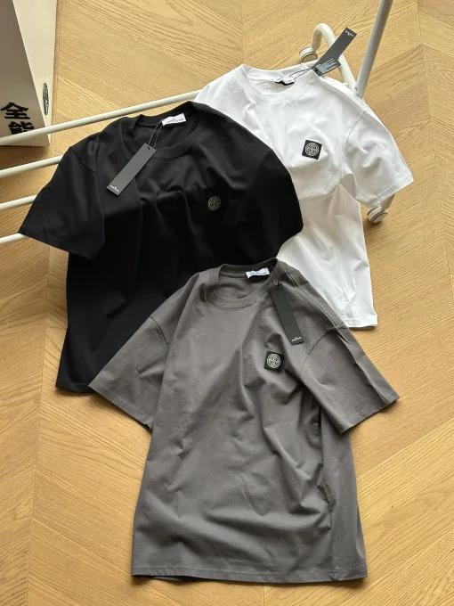 Hochwertige Stone Island Kurzarm-Kollektion aus schwarzer Baumwolle in fester Ausführung