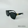 Balenciaga Sonnenbrille in Premium-Qualität, Gold-Acryl, Retro-Kollektion