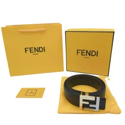 Hochwertige Fendi Ledergürtel Gold Rindsleder Elegante Kollektion
