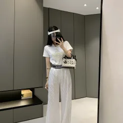 Hochwertiges Dior T-Shirt im Strass-Stil