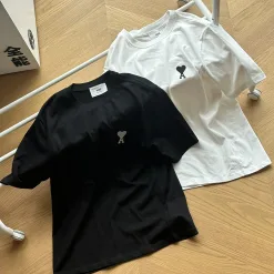 Premium Qualität Ami Kurzarm Schwarz Baumwolle Stickerei Stil