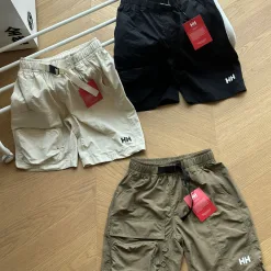 Premium Helly Hansen Shorts Schwarz Nylon Luxus