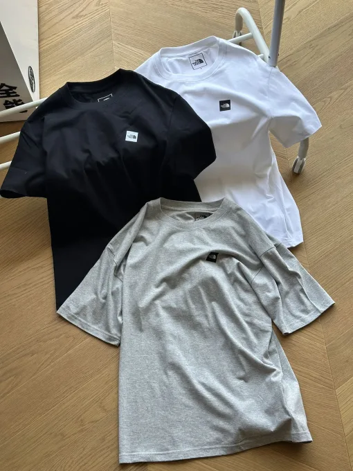 Premium Qualität The North Face Kurzarm Schwarz Jersey Klassischer Stil