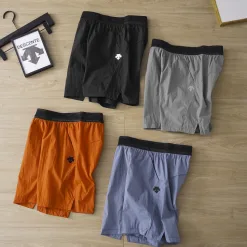 Bestseller Descente Shorts Schwarzes Nylon Atmungsaktive Kollektion