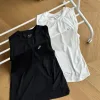 Hochwertige Asics Weste in Schwarz mit Logo-Kollektion