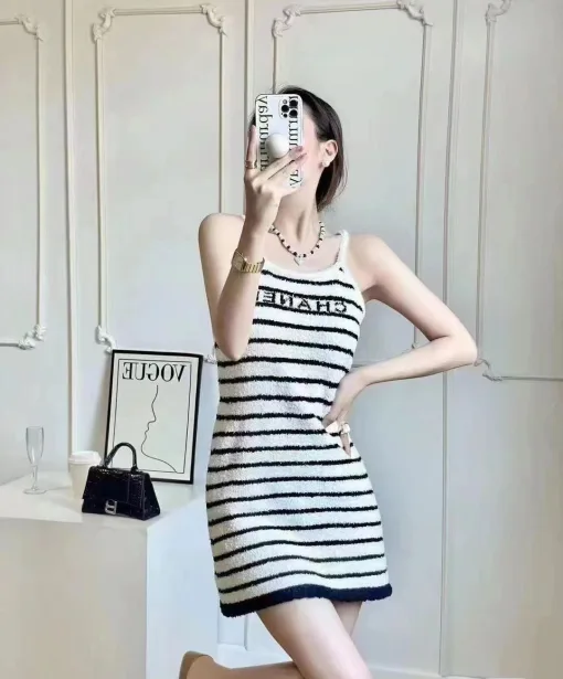 Premium Chanel Hosenträger im Strick-Streifen-Stil