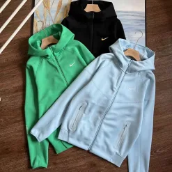 Luxus Nike Jacken Schwarzes Fleece Logo Luxus