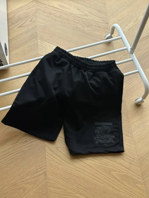 Hochwertige Burberry Shorts Black Embroidered Collection