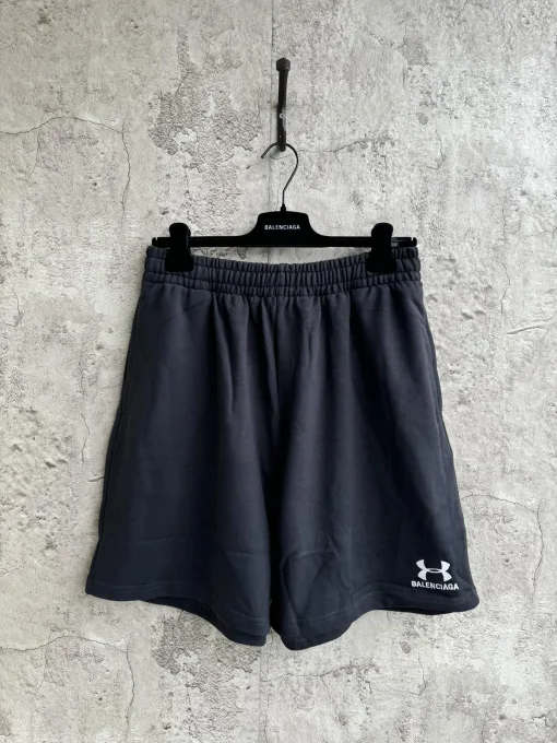 Hochwertige Balenciaga Shorts im schwarzen Logo-Stil