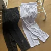 Bestseller-Hose von Lululemon im schwarzen Logo-Stil