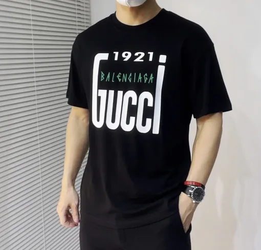 Hochwertige Gucci Kurzarm-Kollektion in Schwarz gewaschen