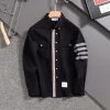 Premium Thom Browne Hemden Rot Baumwolle Classic Kollektion
