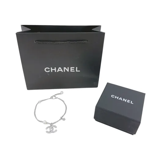 Luxus-Chanel-Armband im eleganten Stil