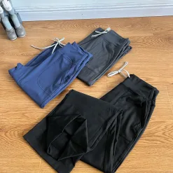 Hochwertige Lululemon Straight-Leg-Hose in schwarzem Spandex, atmungsaktiver Stil