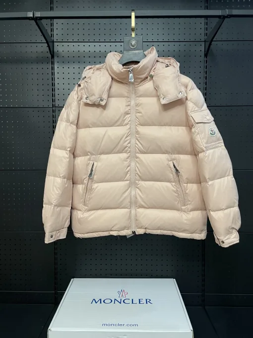 Moncler Jacken in Premiumqualität, Pinke Stickerei-Kollektion