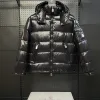Hochwertige Moncler Jacken Black Embroidery Collection