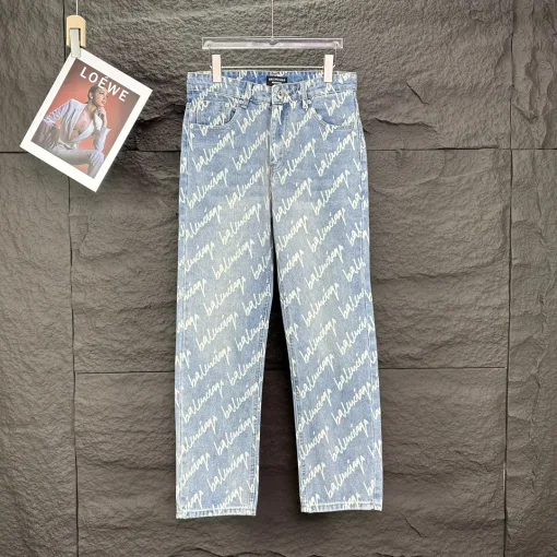 Hochwertige Balenciaga Jeans im Blue Washed Style