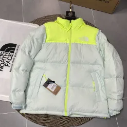 Premium The North Face Daunenjacken Grün Classic Collection