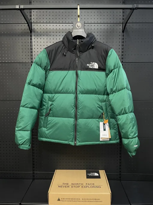 Bestseller The North Face Daunenjacken Grün Klassischer Stil