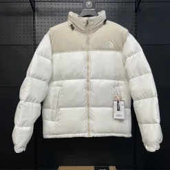 Premium The North Face Daunenjacken White Patchwork Kollektion