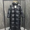Luxus-Moncler-Mäntel aus schwarzem Nylon im grafischen Stil