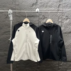 Premium Descente Jacken Schwarzer Strick Logo Style