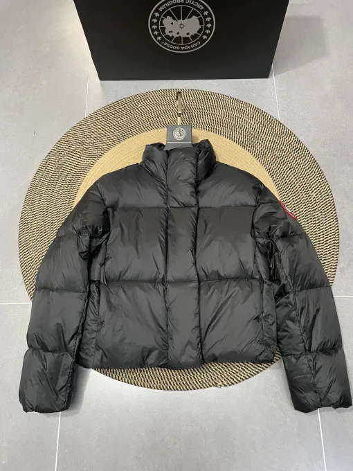 Luxus-Jacken von Canada Goose im weißen Nylon-Stickerei-Stil