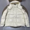 Premium Moncler Mäntel Weiß Polyester Sportlicher Luxus
