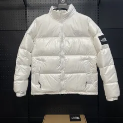 Luxus-Daunenjacke von The North Face in weißem Nylon im Karomuster