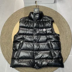 Luxus-Moncler-Mäntel aus weißem Nylon im klassischen Stil