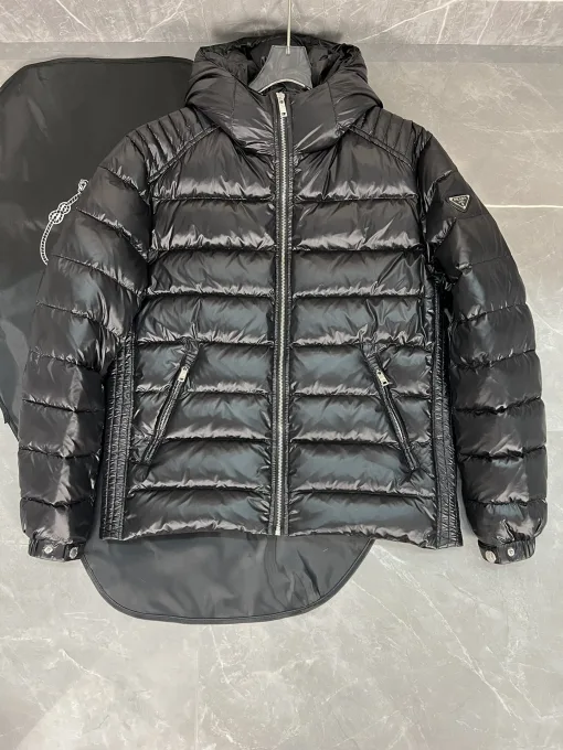 Premium Prada Jackenkollektion
