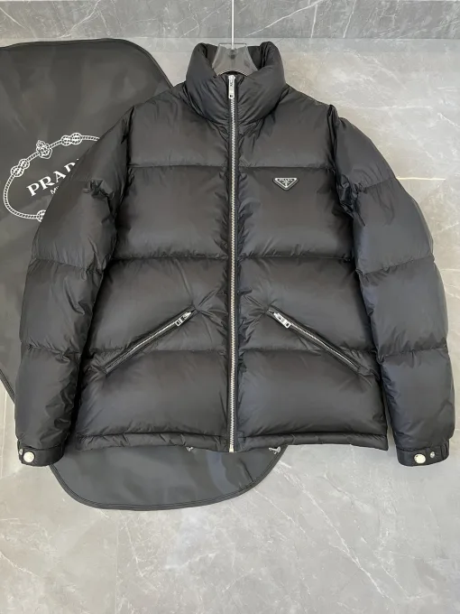 Bestseller Prada Daunenjacke Classic Collection