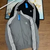 Premium Adidas Mantel Weiß Logo Luxus