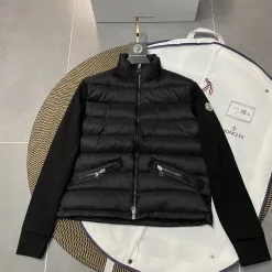 Hochwertige Moncler Jacken Schwarz Wolle Patchwork Stil