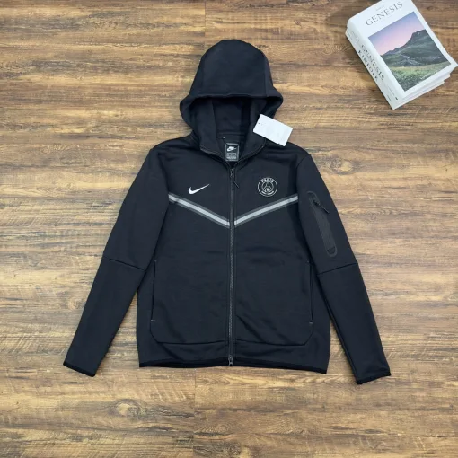 Premium Nike Jacke Schwarz Fleece Sportliche Kollektion