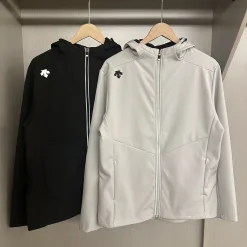 Hochwertige Descente-Mäntel aus schwarzem Fleece, atmungsaktive Kollektion