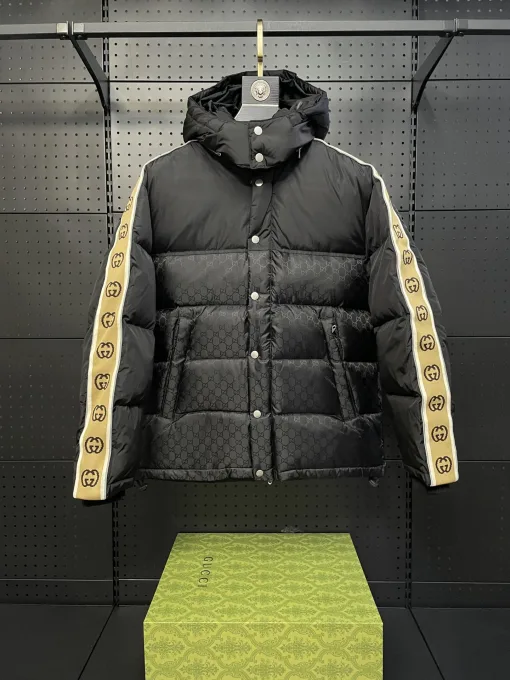 Hochwertige Gucci Mäntel Schwarz Nylon Logo Luxus