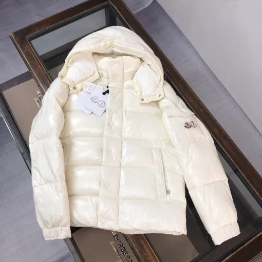 Hochwertige Moncler Jacken Elfenbein Nylon Karo-Stil