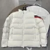 Luxus-Moncler-Mäntel im weißen Nylon-Streifenstil