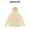Moncler Daunenjacken in Premiumqualität aus weißem Nylon im Logo-Stil
