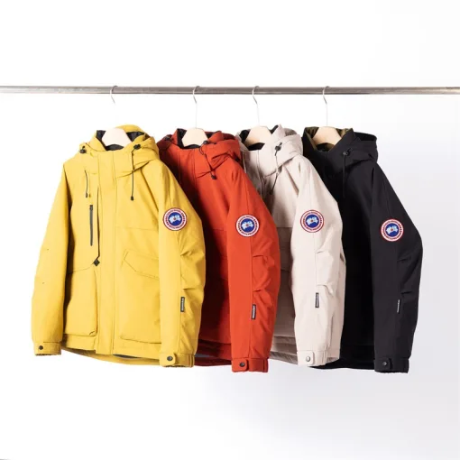 Hochwertige Canada Goose Jacken in Weiß im Oversize-Stil