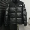 Luxus-Daunenjacke von The North Face in weißem Nylon im Karomuster