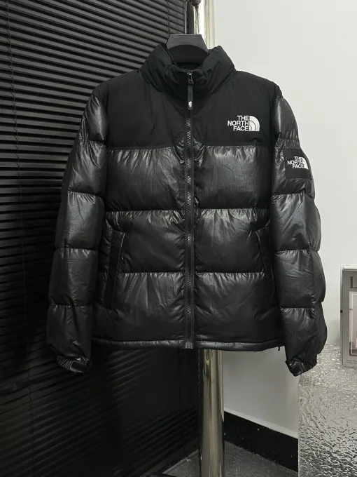 Luxus-Daunenjacke von The North Face in weißem Nylon im Karomuster