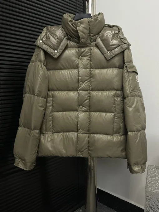 Hochwertige Moncler Daunenjacken Braun Classic Collection