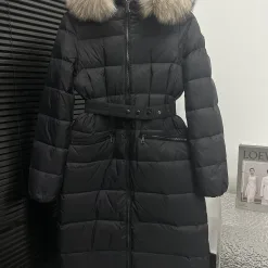 Hochwertige Moncler Daunenjacken White Collection